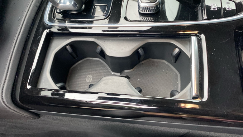 Volvo V60 2.0 T6 [350] Recharge PHEV Plus Dark 5dr AWD Auto Estate